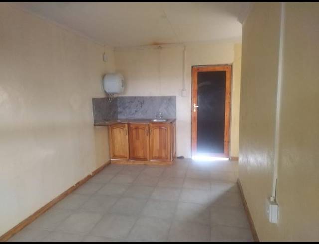 1 BEDROOM PROPERTY TO RENT IN MANKWENG
